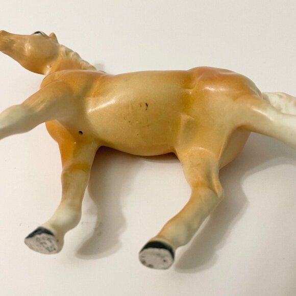 Vintage Porcelain Horse Figurine 5 Inch Tall Made in Japan - Picture 16 of 16